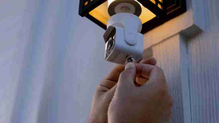 Wyze-Bulb-Cam-01-768x432.jpg